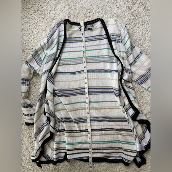 Nic + Zoe Cardigan - Picture 2 of 6